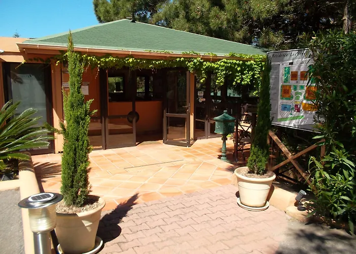 公寓式酒店 Les Pins 卡尔维