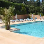 Les Pins 3*