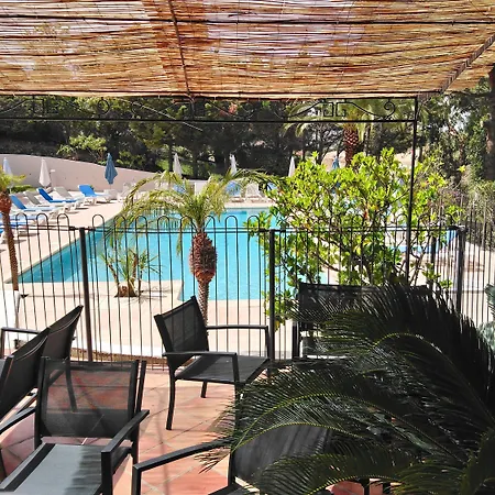 Résidence Les Pins Aparthotel 3*
