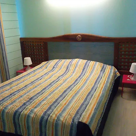 Résidence Les Pins Aparthotel 3*