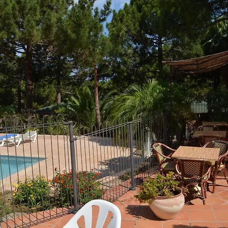 アパートホテル Les Pins