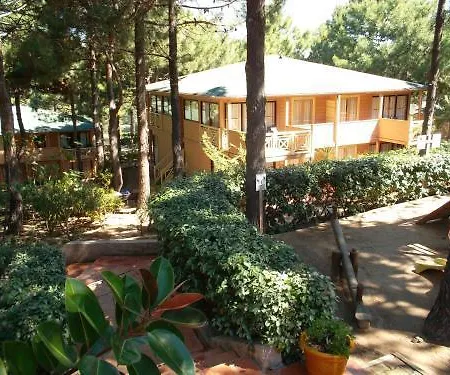 Les Pins Апарт-отель 3*