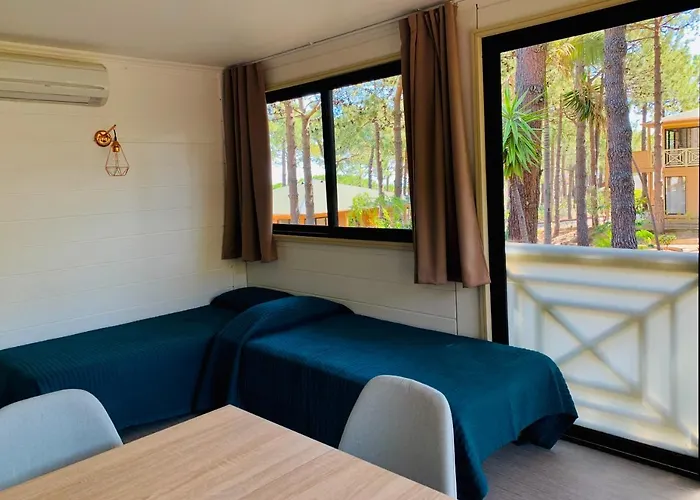 Aparthotel Les Pins 3*