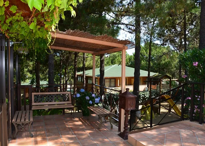 Les Pins Apart Otel