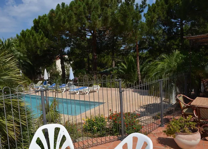 Les Pins Aparthotel Calvi (Corsica)